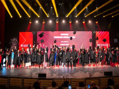 honoris student graduating